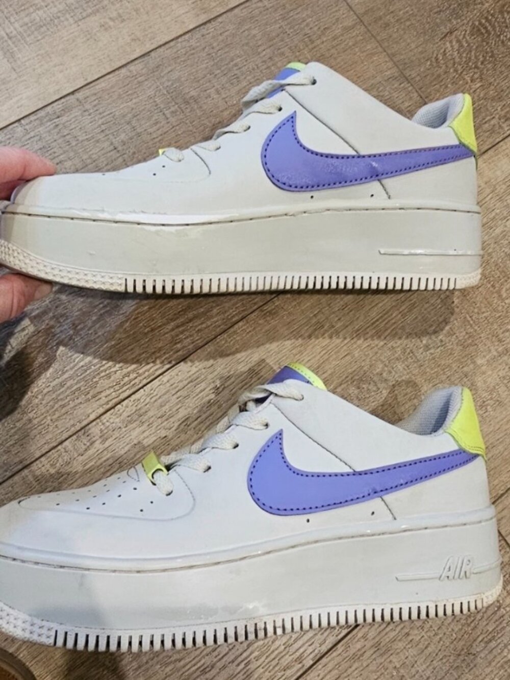 Woman's Air Force 1 Sage Low "Sail Medium Violet" Running Shoes Size 8